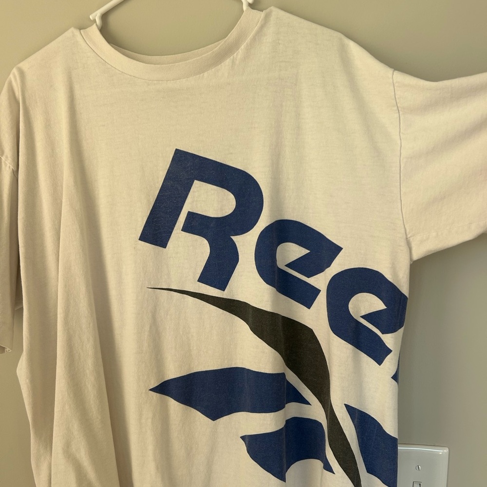 Vintage Reebok Cream and Blue Short Sleeve Tee